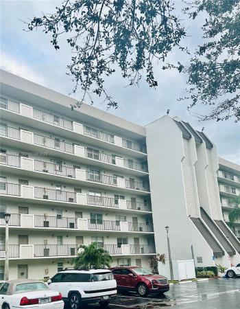 Rolling Hills Golf And Tennis Club, 3100 W Rolling Hills Cir #310, Davie, Florida 33328, image 1