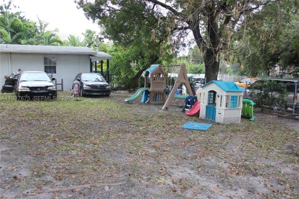 Dixie Highway, 5575 NE 3rd Ave, Miami, Florida 33137, image 3