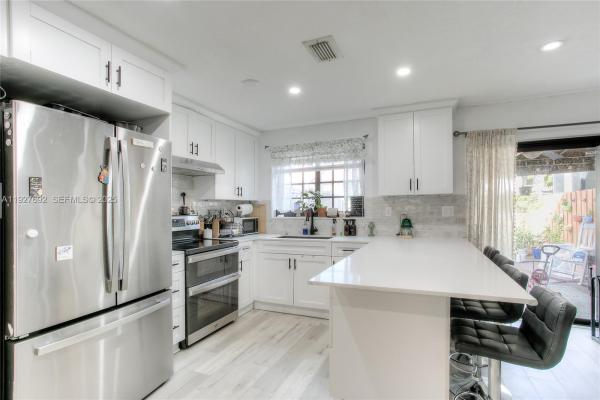 Miller Dreams, 13351 SW 59th Ter, Kendale Lakes, Florida 33183, image 3