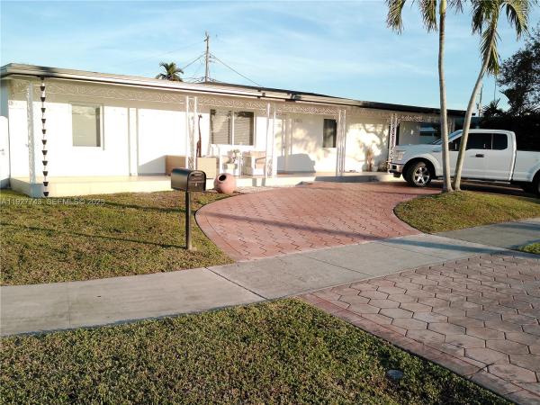 Westwood Lakes Residential, 4805 SW 112th Ave, Westwood Lakes, Florida 33165, image 2