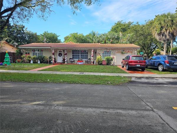 Miami Lakes Residential, 14420 Lake Childs Ct, Miami Lakes, Florida 33014, image 1