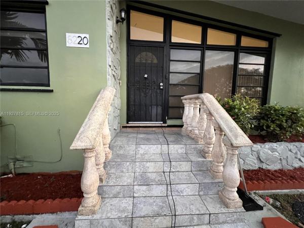 Coral Way Village, 8220 SW 29th St, Westchester, Florida 33155, image 3