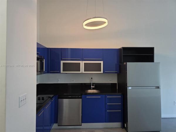 Vizcayne South, 253 NE 2nd St #324, Miami, Florida 33132, image 2