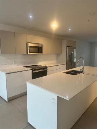 Aventura Village, 2555 NE 193rd St #2116, Ojus, Florida 33180, image 1