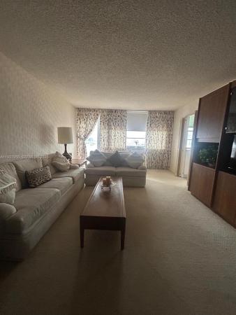 Winston Towers 200, 251 174th St #1820, Sunny Isles Beach, Florida 33160, image 1