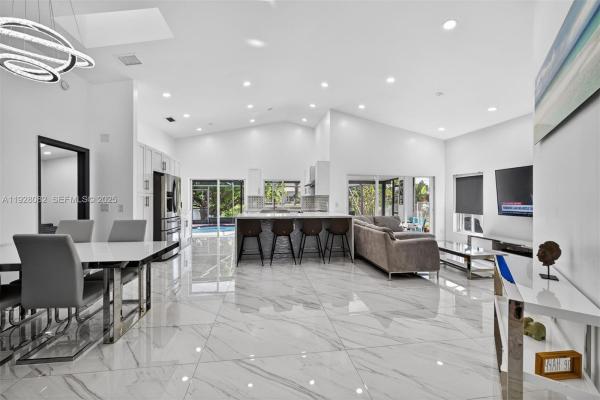 Shenandoah, 720 Rock Hill Ave, Davie, Florida 33325, image 3