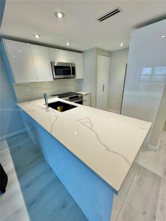 Charter Club, 600 NE 36th St #720, Miami, Florida 33137, image 2