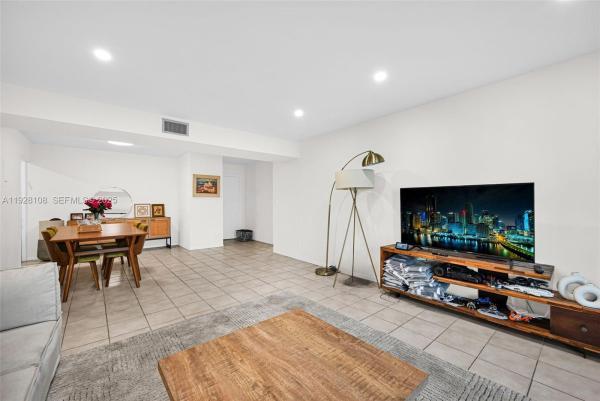 Emerald Hills, 4020 N Hills Dr #29, Hollywood, Florida 33021, image 1