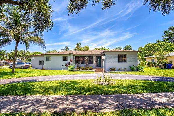 Hollywood Little Ranches, 433 N 26th Ave, Hollywood, Florida 33020, image 1
