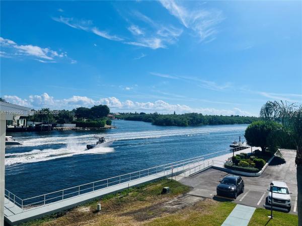 Sterling Village, 150 Horizons E #310, Boynton Beach, Florida 33435, image 1