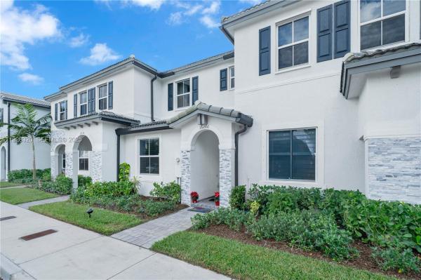 Cedar Pointe, 16266 SW 291st St, Homestead, Florida 33033, image 2