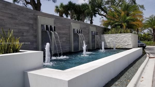 Veleiros At Crystal Lake, 4123 Rosa Dr, Deerfield Beach, Florida 33064, image 1