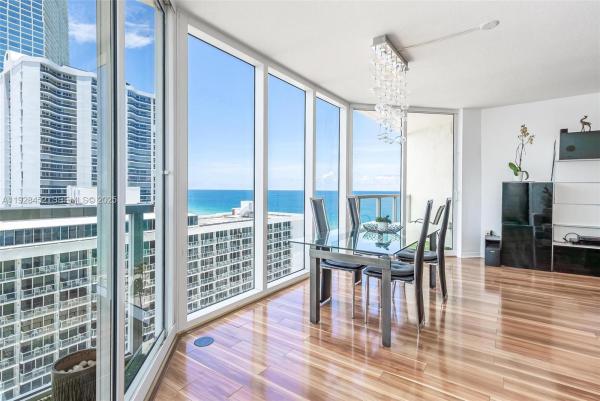 La Perla, 16699 Collins Ave #1507, Sunny Isles Beach, Florida 33160, image 2