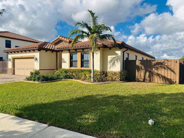 Kingman Commons, 2491 SE 2nd St, Homestead, Florida 33033, image 2
