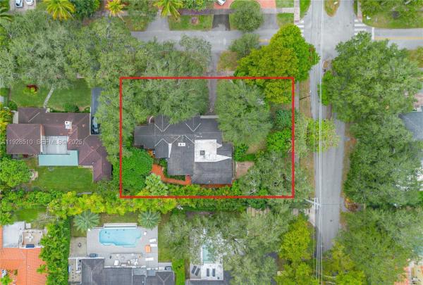 Coral Gables Country Club, 2607 N Greenway Dr, Coral Gables, Florida 33134, image 1