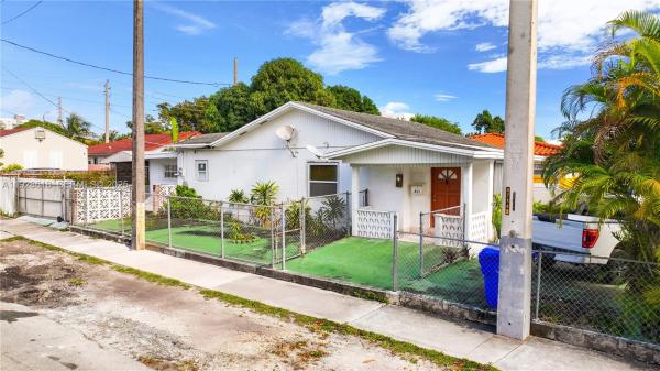 Glenroyal, 301 NW 23rd Ave, Miami, Florida 33125, image 2
