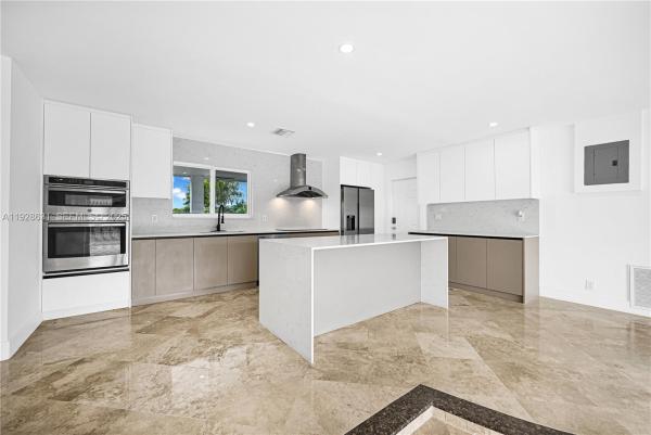 Knoll Ridge, 5510 NE 18th Ave, Fort Lauderdale, Florida 33334, image 1