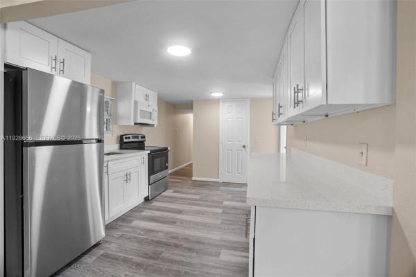 North Hollywood, 212 SW 11th St #A, Dania Beach, Florida 33004, image 1