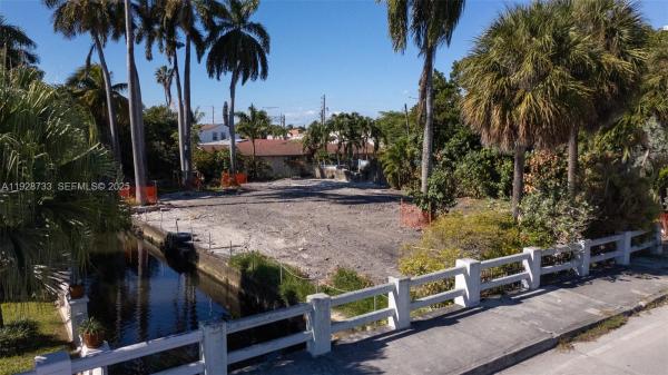 Lawrence Park, 848 NW 18th Ave, Miami, Florida 33125, image 1