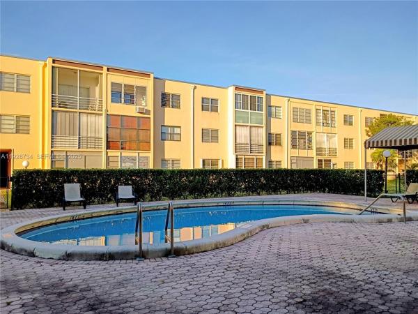 Berkley House Of Carriage Hills, 151 Berkley Rd #308, Hollywood, Florida 33024, image 1