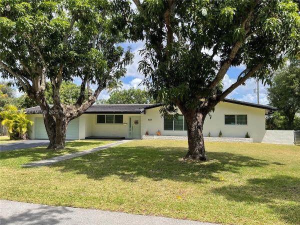 Mangowood, 8265 SW 149th Dr, Palmetto Bay, Florida 33158, image 1