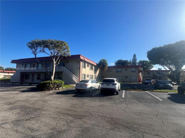 Royale Green, 12840 SW 43rd Dr #283-B, Kendale Lakes, Florida 33175, image 3