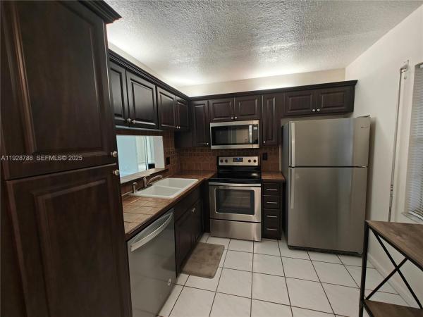 Palm Village, 8750 Royal Palm Blvd #111-3, Coral Springs, Florida 33065, image 1