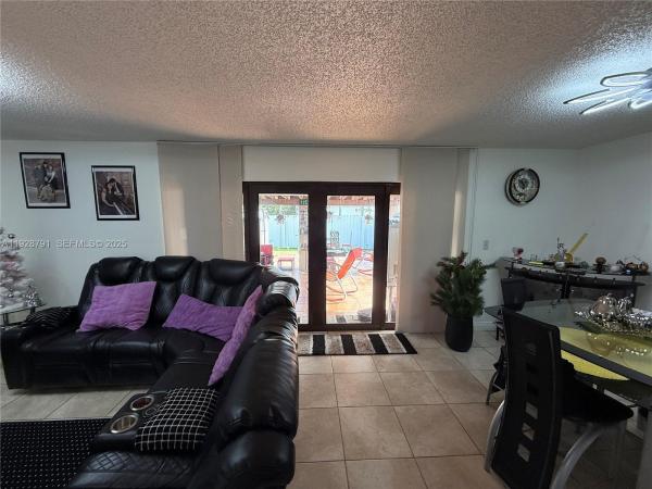 9525 SW 148th Avenue Cir N, The Hammocks, Florida 33196, image 3