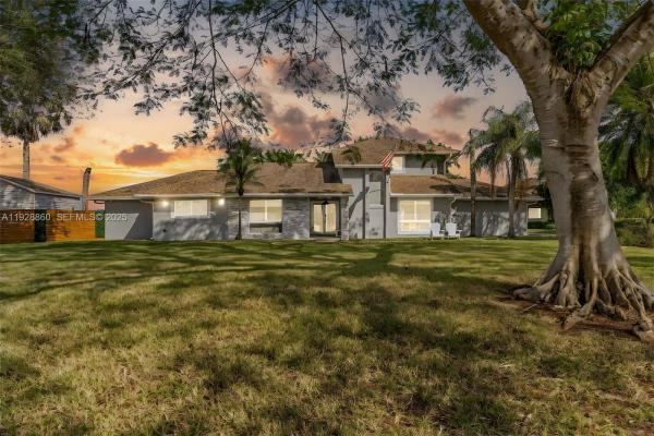 15151 SW 164th Ter, Miami, Florida 33187, image 1