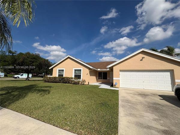Ashley Park At Boca Winds, 22482 Blue Marlin Dr, Boca Raton, Florida 33428, image 2