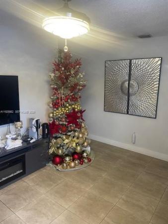 Grapeland Center, 1011 NW 27th Ct, Miami, Florida 33125, image 3