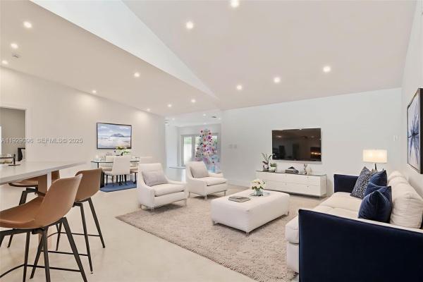 Briar Lake, 9189 SW 129th Ln, Kendall, Florida 33176, image 3