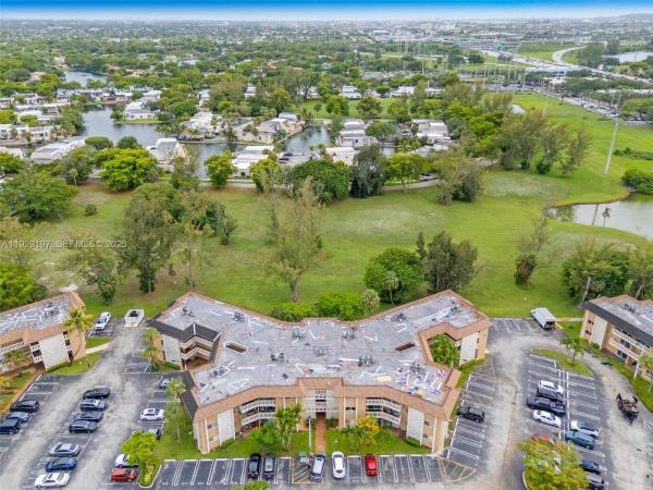 Villas Of Miami Lakes, 7430 Miami Lakes Dr #E301, Miami Lakes, Florida 33014, image 1