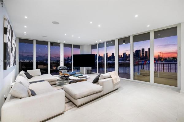 One Thousand Venetian Way, 1000 Venetian Way #1004, Miami Beach, Florida 33139, image 1