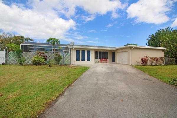 Miramar Isles, 3813 S Lake Ter, Miramar, Florida 33023, image 2
