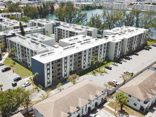 Samari Lake East, 10090 NW 80th Ct #1401, Hialeah Gardens, Florida 33016, image 1