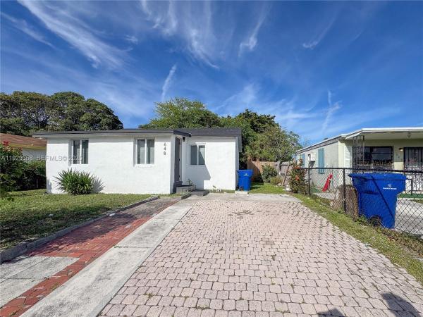 Inlet City, 648 W 10th St, Riviera Beach, Florida 33404, image 2