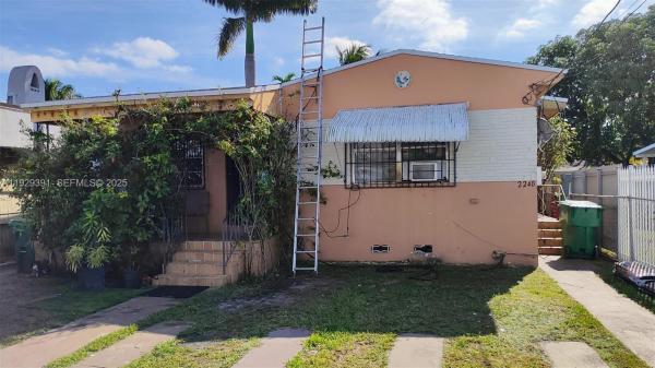 Evergreen Lawns, 2238 NW 34th St, Miami, Florida 33142, image 1