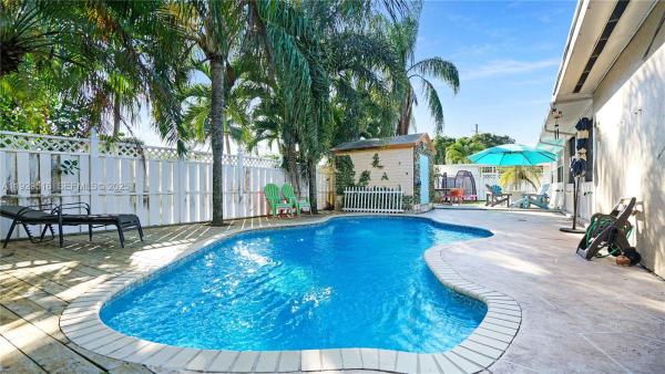 Pasadena Lakes, 9730 Johnson St, Pembroke Pines, Florida 33024, image 1