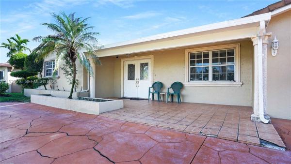 Pasadena Lakes, 9730 Johnson St, Pembroke Pines, Florida 33024, image 3
