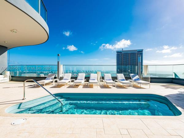 Brickell Flatiron, 1000 Brickell Plz #4005, Miami, Florida 33131, image 3