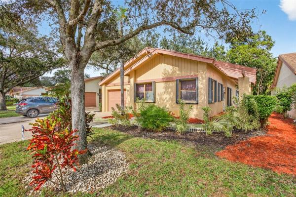 Sawgrass Village 1, 4409 Cordia Cir, Coconut Creek, Florida 33066, image 1