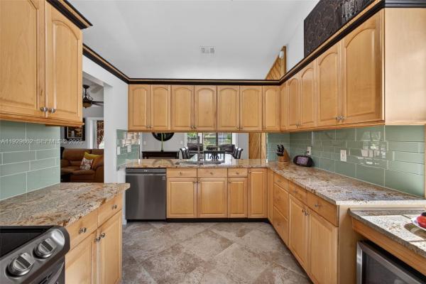 Jupiter Village, 135 Rosewood Cir, Jupiter, Florida 33458, image 2