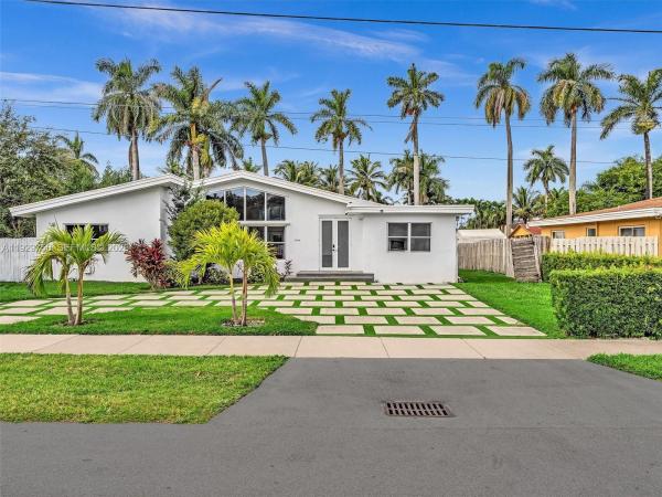 20120 NE 25th Ct, Miami, Florida 33180, image 1