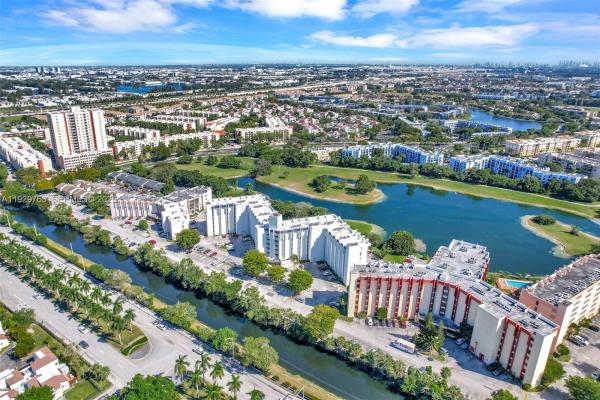 Golfview Club At Fontainebleau Park, 9682 Fontainebleau Blvd #306, Fountainebleau, Florida 33172, image 1