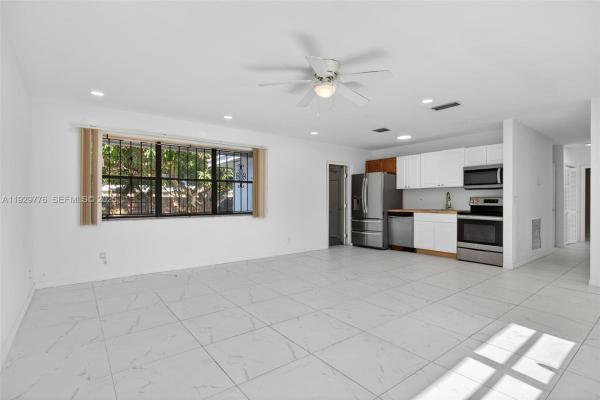 Lauderdale Villas, 1319 NW 14th Ct #, Fort Lauderdale, Florida 33311, image 2