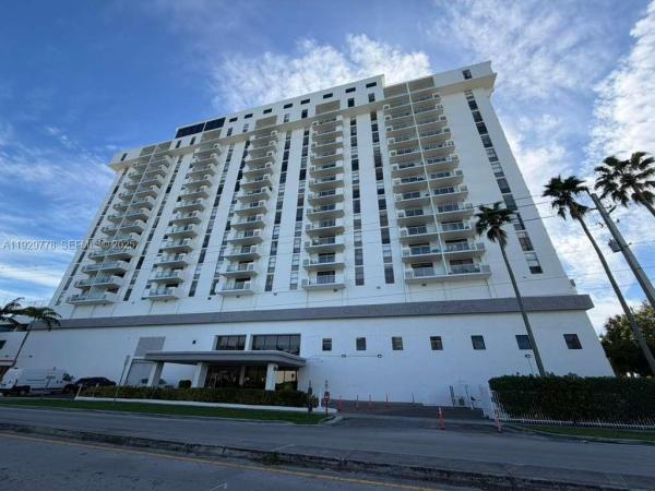 Sailboat Cay, 13499 Biscayne Blvd #1206, North Miami, Florida 33181, image 1