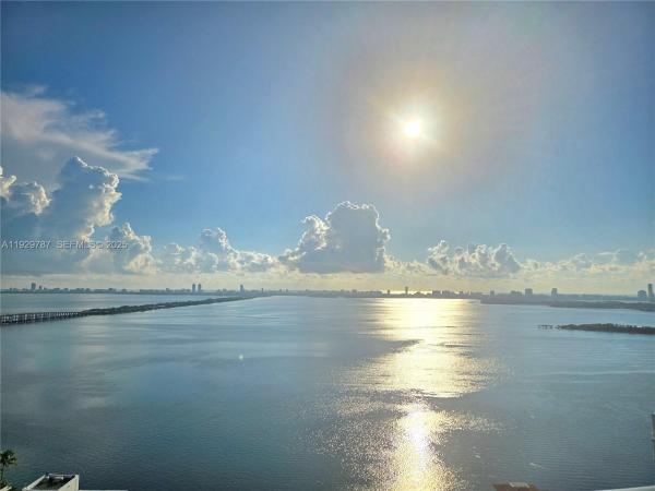 Icon Bay, 460 NE 28th St #2407, Miami, Florida 33137, image 1