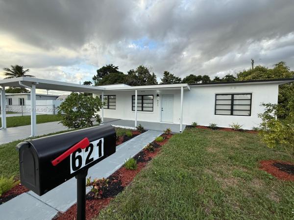 Sun Tan Village, 621 E 13th St, Hialeah, Florida 33010, image 1