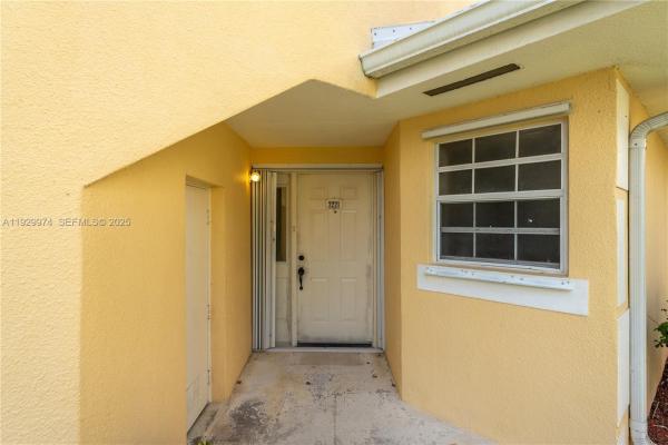 Centergate, 2221 SE 27th Dr #106-B, Homestead, Florida 33035, image 2